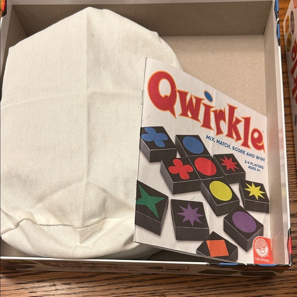 MindWare Qwirkle Board Game - Colorful Strategy Fun - Picture 2 of 4